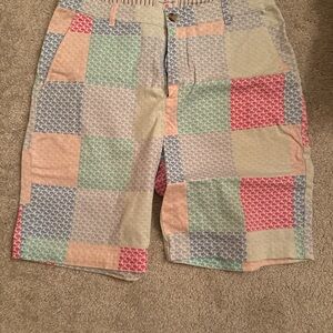 Vineyard Vines Green and Pink Flat Front Shorts Patchwork Design